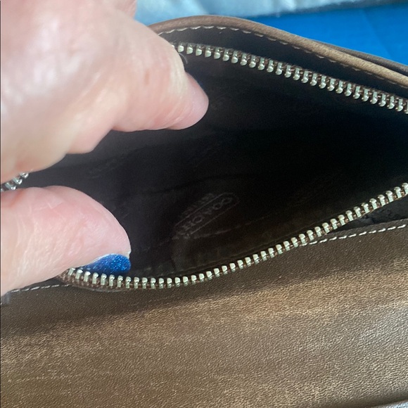 Brown Embossed Leather Wallet and Check Holder - Picture 7 of 12